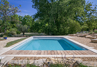 Piscine MOTU 10 Plus 9,80 m x 4,12 m - fond plat 1,50 m avec volet immergé